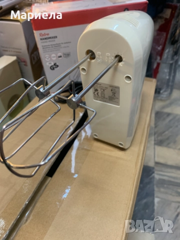 НОВ Ръчен миксер 300W с 2 комплекта бъркалки, снимка 3 - Миксери - 52688914