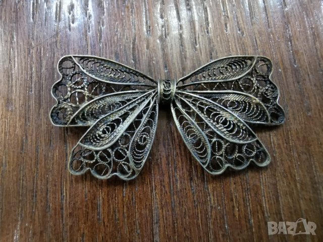 сребърна брошка-филигран