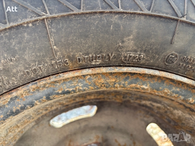 зимни гуми 215 75 16 C цедки, снимка 4 - Гуми и джанти - 52234772