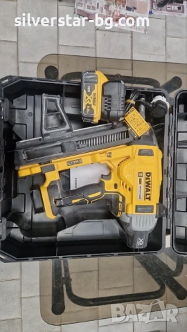 Пистолет за пирони Dewalt, снимка 6 - Други инструменти - 53633202