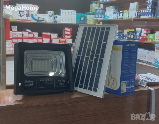 Мощен соларен прожектор Jortan 100/200W с отделен соларен панел, снимка 3 - Соларни лампи - 53449507
