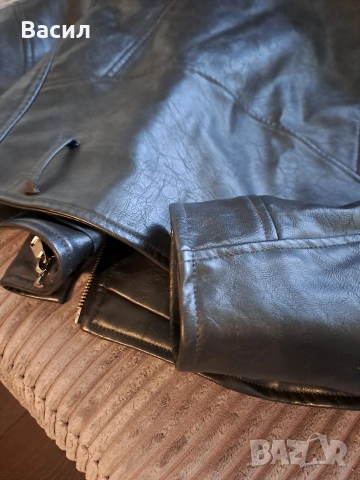 Дамско кожено яке размер S, снимка 4 - Якета - 53642462