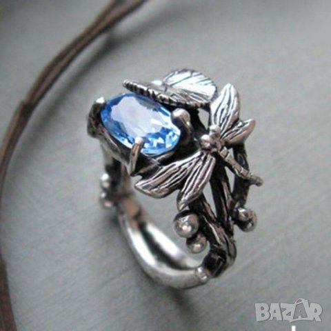 Ретро пръстен със син топаз, апликации листо, пеперуда