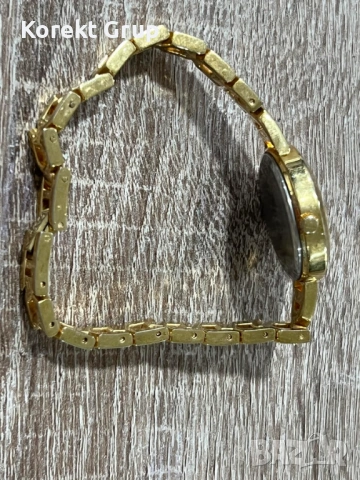 Дамски Часовник Q&Q, снимка 6 - Дамски - 53760312