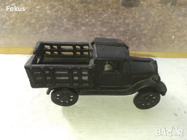 Камион чугунена фигура статуетка