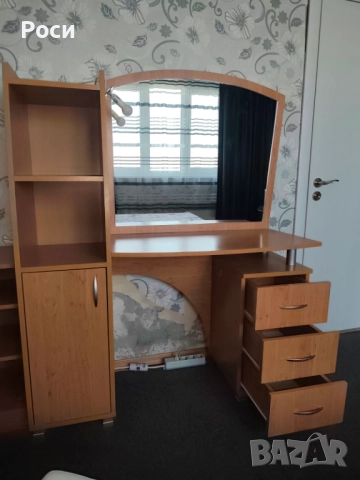 Трикрилен гардероб 150х200 см., цвят медна елша с крем, снимка 15 - Гардероби - 52857763