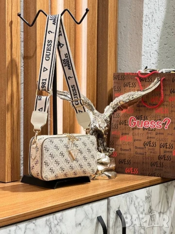 чанти guess , снимка 14 - Чанти - 50745988