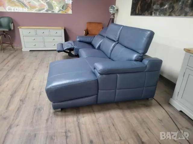 Син кожен ъглов диван Laurence с електрически релакс механизъм, снимка 7 - Дивани и мека мебел - 48286610