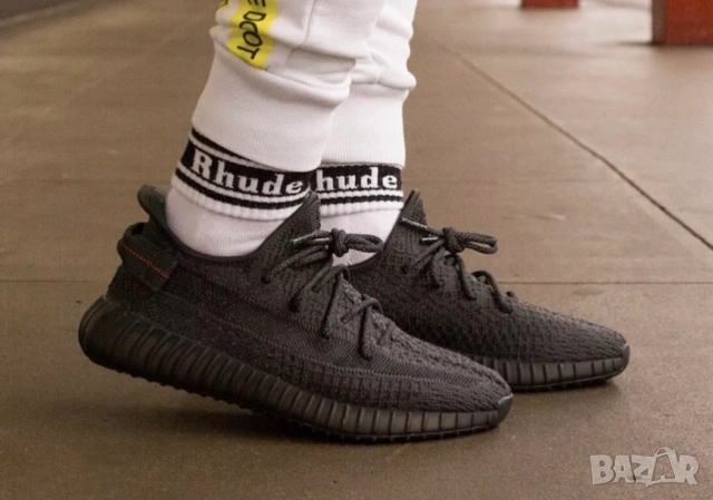 adidas Yeezy Boost 350 V2 номер 40 оригинални маратонки , снимка 7 - Маратонки - 53699732