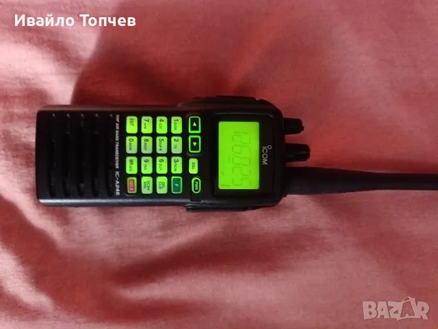Продавам ICOM A24 Е