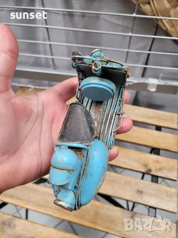 метално винтидж мини моторче, мотор- сувенир, снимка 2 - Антикварни и старинни предмети - 50358966