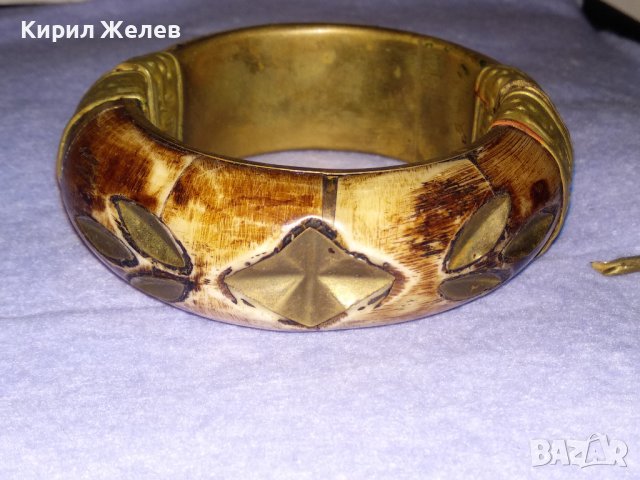 СТАРА ТИБЕТСКА ТРАДИЦИОННА БРОНЗОВА ГРИВНА с КАМИЛСКА КОСТ с НУЖДА от ЛЕК РЕМОНТ на ЩИФТА! 24374, снимка 6 - Антикварни и старинни предмети - 41191849