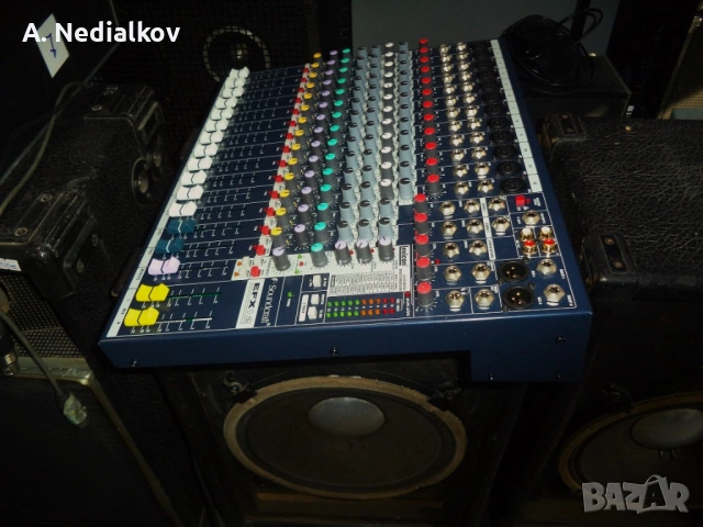 Soundcraft EFX12 audiomixer, снимка 4 - Други - 53531311