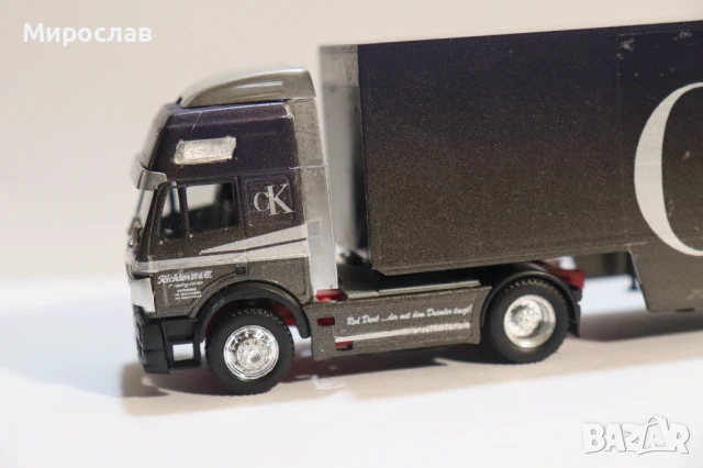 HERPA 1:87 H0 MERCEDES ТИР КАМИОН ИГРАЧКА КОЛИЧКА МОДЕЛ, снимка 2 - Колекции - 50765489