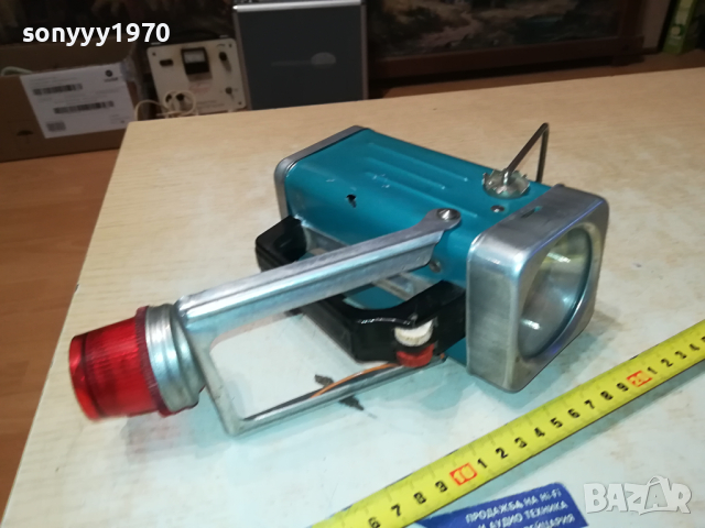 СТАР КОЛЕКЦИОНЕРСКИ МЕТАЛЕН ФЕНЕР 2303242039, снимка 4 - Антикварни и старинни предмети - 44913782