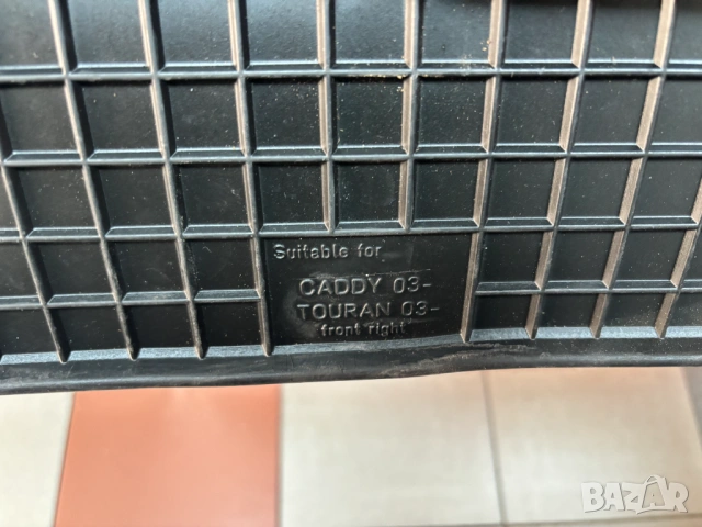 Оригинални Гумени стелки и Ветробрани Volkswagen Caddy, снимка 4 - Аксесоари и консумативи - 53736865