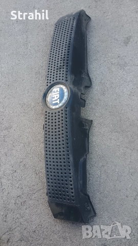 Предна решетка за Fiat Panda II 735314236, снимка 4 - Части - 52882035