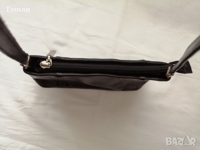 Подарък при поръчка над 25 лв - belsac дамска кожена чанта за рамо в черен цвят, снимка 9 - Чанти - 44340663