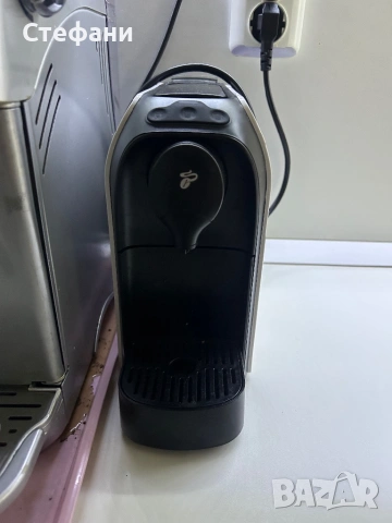 Tchibo Cafissimo easy + капсули, снимка 2 - Кафемашини - 53008022