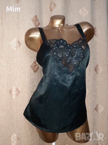 Cris devi 44 Черен сатенен топ / потник / с камъни, снимка 2 - Корсети, бюстиета, топове - 41700363