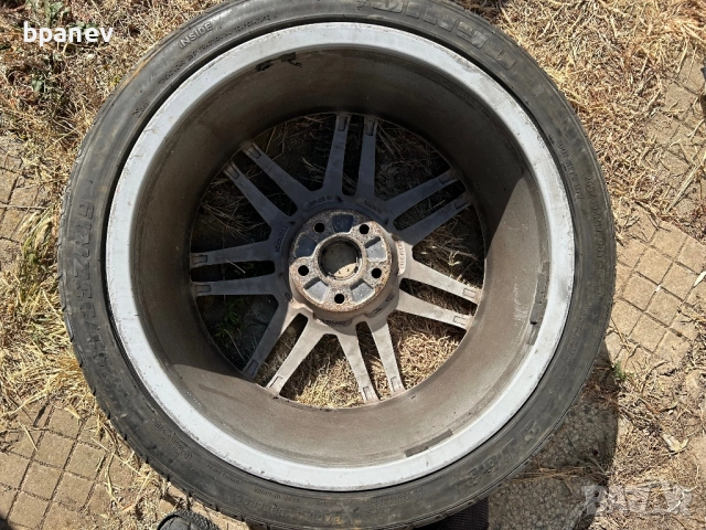 Продавам оригинална джанта с гума за Ауди 19 цола 8,5J ET48, снимка 2 - Гуми и джанти - 51438576