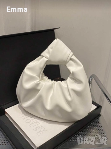 Елегантна дамска чанта за всеки повод 	•	Модерна чанта – стил и удобство в едно