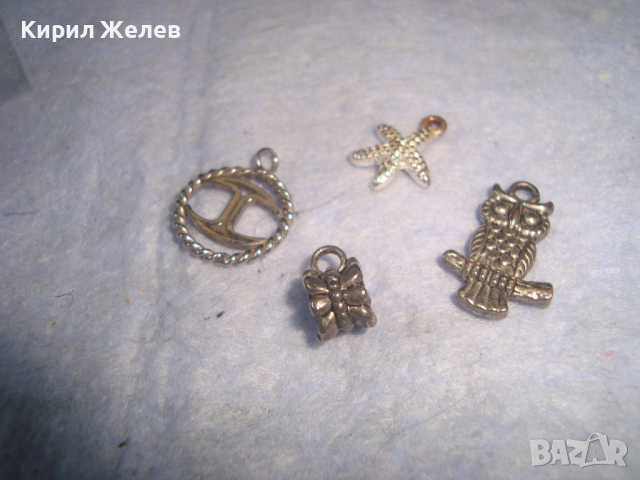 Лот 4 СТАРИ СРЕБРИСТИ УКРАШЕНИЯ БИЖУТА МЕДАЛЬОНЧЕТА 26145, снимка 5 - Колиета, медальони, синджири - 36248174