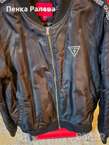 яке guess, снимка 2 - Якета - 44463451