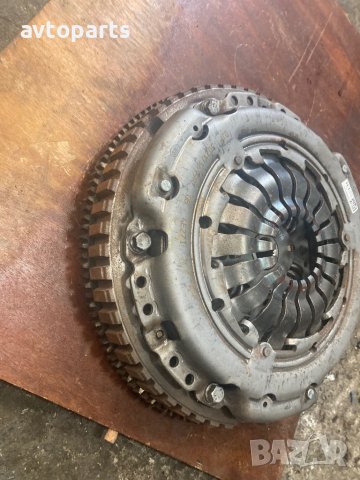 Renault clio 4 2015година 1.5dci 5скорости ръчка Съединител комплект, снимка 2 - Части - 40915143