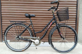 Градски велосипед 28'', ниска алуминиева рамка, 7 ск.-Sram 7, с предна кошница - Перфектно състояние