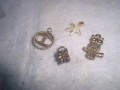 Лот 4 СТАРИ СРЕБРИСТИ УКРАШЕНИЯ БИЖУТА МЕДАЛЬОНЧЕТА 26145, снимка 5