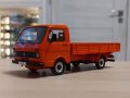 Volkswagen LT 28D Pick-Up бордови 1978 - мащаб 1:43 на IXO моделът е нов в PVC дисплей-кейс, снимка 1 - Колекции - 41965571