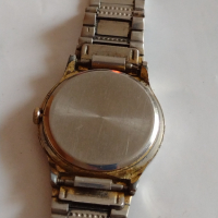Красив дамски часовник кристали метална верижка - 27181, снимка 4 - Дамски - 36137377