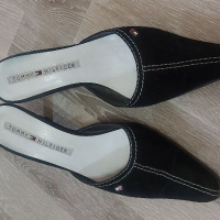 Обувки на ток на Tommy Hilfiger , снимка 6 - Дамски обувки на ток - 36411656