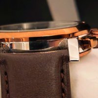 GUCCI G-Chrono XL Black Dial Brown Leather Men's Watch 44мм мъжки часовник като нов, снимка 11 - Мъжки - 39367413