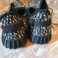 Adidas Yeezy Boost 350 Pirate Black  Номер -43, снимка 9 - Маратонки - 41596075