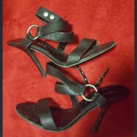 Два чифта сандали , снимка 4 - Дамски обувки на ток - 41853112