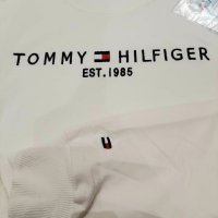 Tommy Hilfiger блузи (суичъри) в бял и черен вариант - ТОП модел ! ! !, снимка 2 - Блузи - 42654681