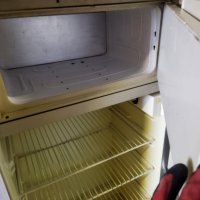Хладилник, снимка 4 - Хладилници - 41701142