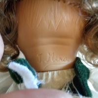 Продавам колекционерска кукла J. Mira, снимка 8 - Колекции - 36392441