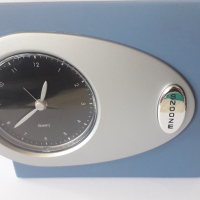 часовник будилник дизайнерски, уникален, кварцов за маса, снимка 2 - Други - 36213610