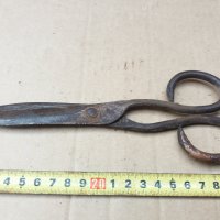 възрожденска кована ножица - абаджийска , снимка 4 - Антикварни и старинни предмети - 35789387