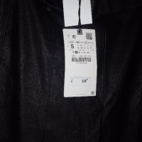 Кожен панталон ZARA S нов с етикет.с ципове на крачолите, снимка 2 - Панталони - 35791019