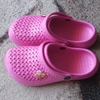 Детски кроксове за момиче , снимка 2 - Детски сандали и чехли - 42228779