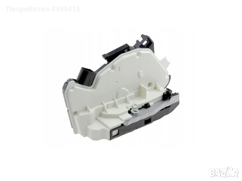  VW Tiguan 5N Facelift Брава за предна дясна врата , снимка 1