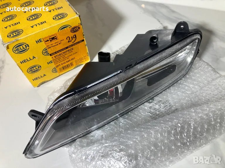 Нов фар (дневни светлини) за Фолксваген Пасат Б7 / VW Passat B7 2010 - 2014 г., снимка 1