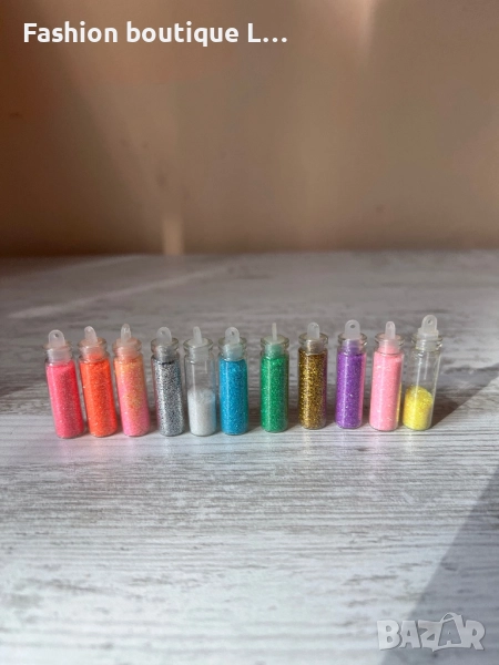 Комплект от 10 броя шишенца с брокат за маникюр на ноктите 🩷❤️🧡💛💚🩵💙💜🖤🩶🤍🤎💔❤️‍🩹❣️💕💓💗💖, снимка 1