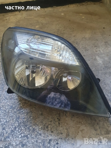 Десен фар за Рено Меган Сценик , снимка 1
