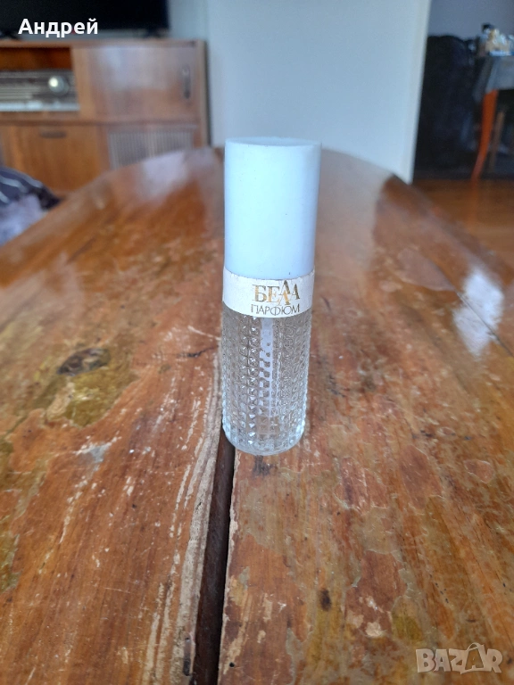 Старо шише от парфюм Белла, снимка 1