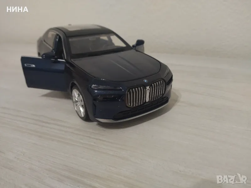 Метална количка  BMW i7 - 1/24 !!!, снимка 1